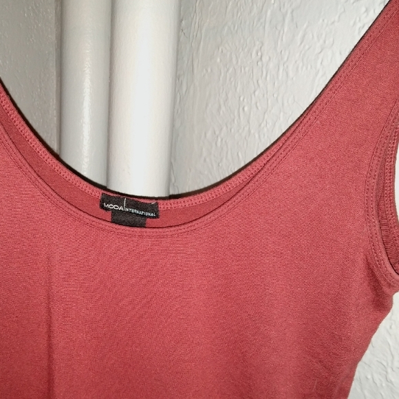 Victoria's Secret Brick Red Tank Top Stretch Moda International Stretchy Knit S - Picture 5 of 6